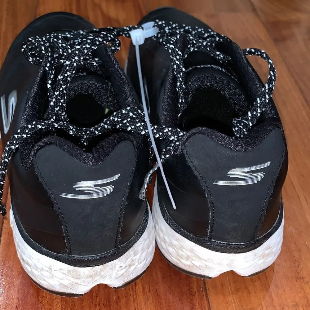 Skechers women’s Black Athletic Golf cleats Sneakers with White Accents size 7.5